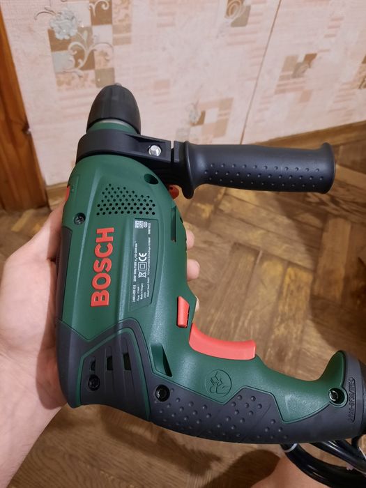 Стан нової!!Дрель ударна Bosch PSB 750 RCE,750вт