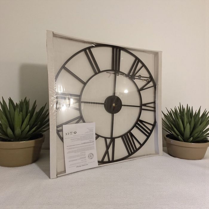 Nowy duży metalowy zegar ścienny 50 cm