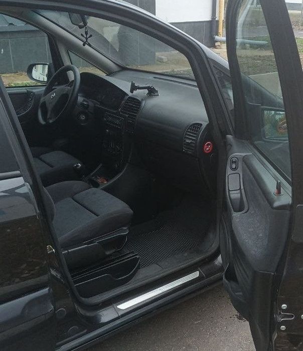Продам Opel Zafira A 1.8 Гбо 7 місць