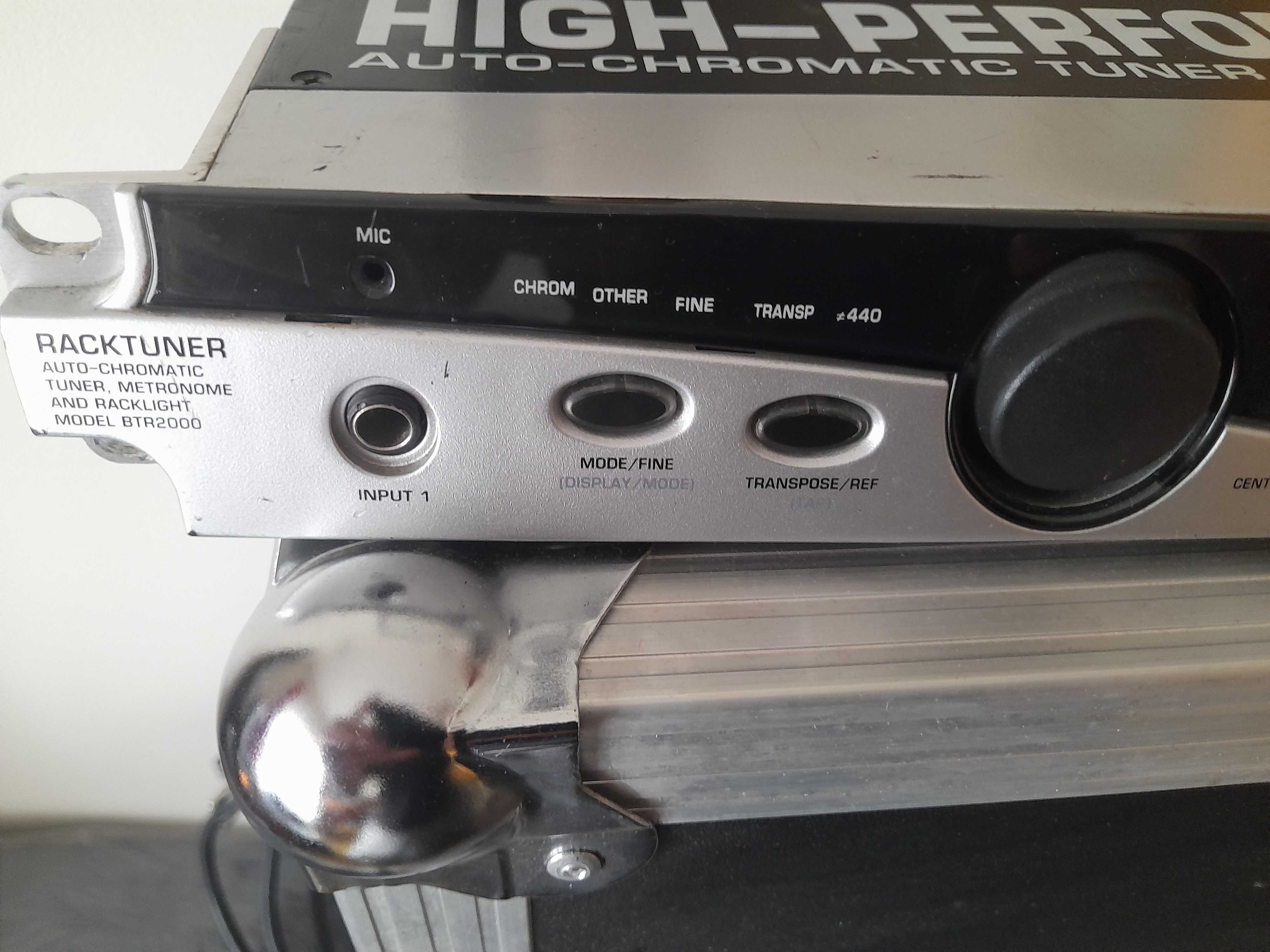 Behringer Rack Tuner