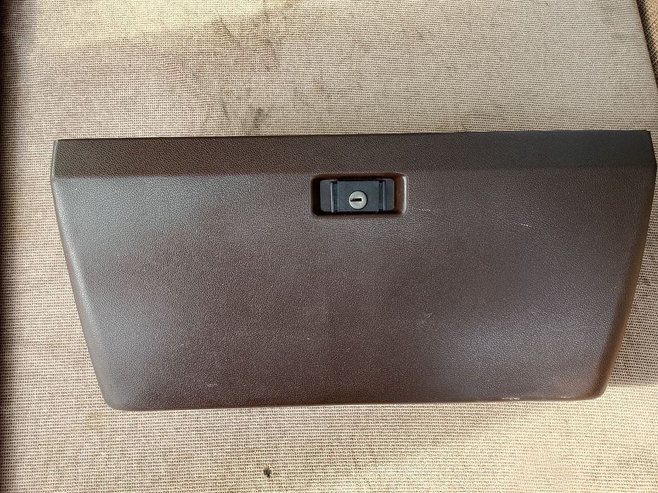 Brązowy schowek VW T3 vanagon syncro Westfalia rarytas bdb stan okazja