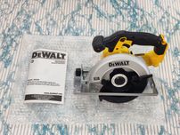 Dewalt DCS393 20V MAX акумуляторна циркулярна пилка