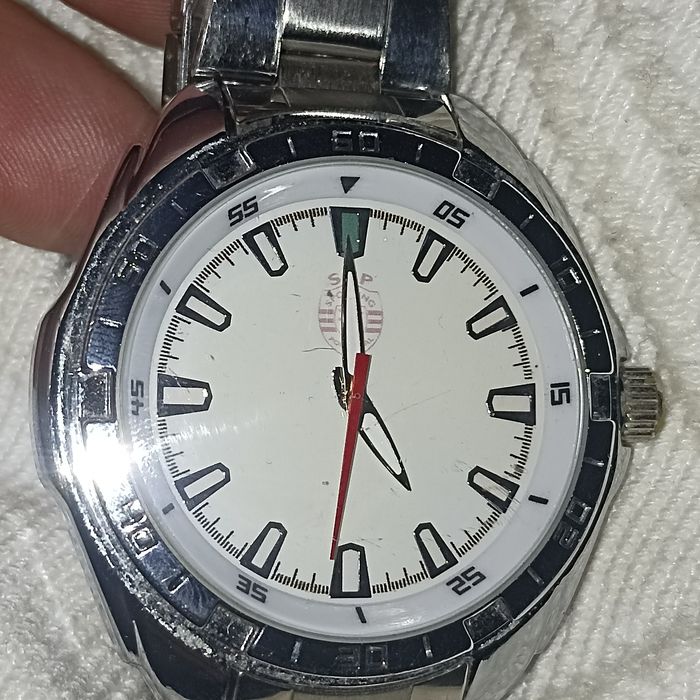 Relógio SCP a Pilhas oficial e a funcionar muito bem