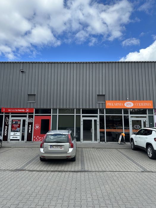 Lokal usługowy o powierzchni 85/45/20m2 przy Biedronce