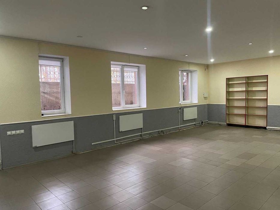 Оренда комерція магазин офіс склад аптека приміщення  105 кв м