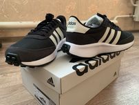 Кроссовки adidas RUN 70s