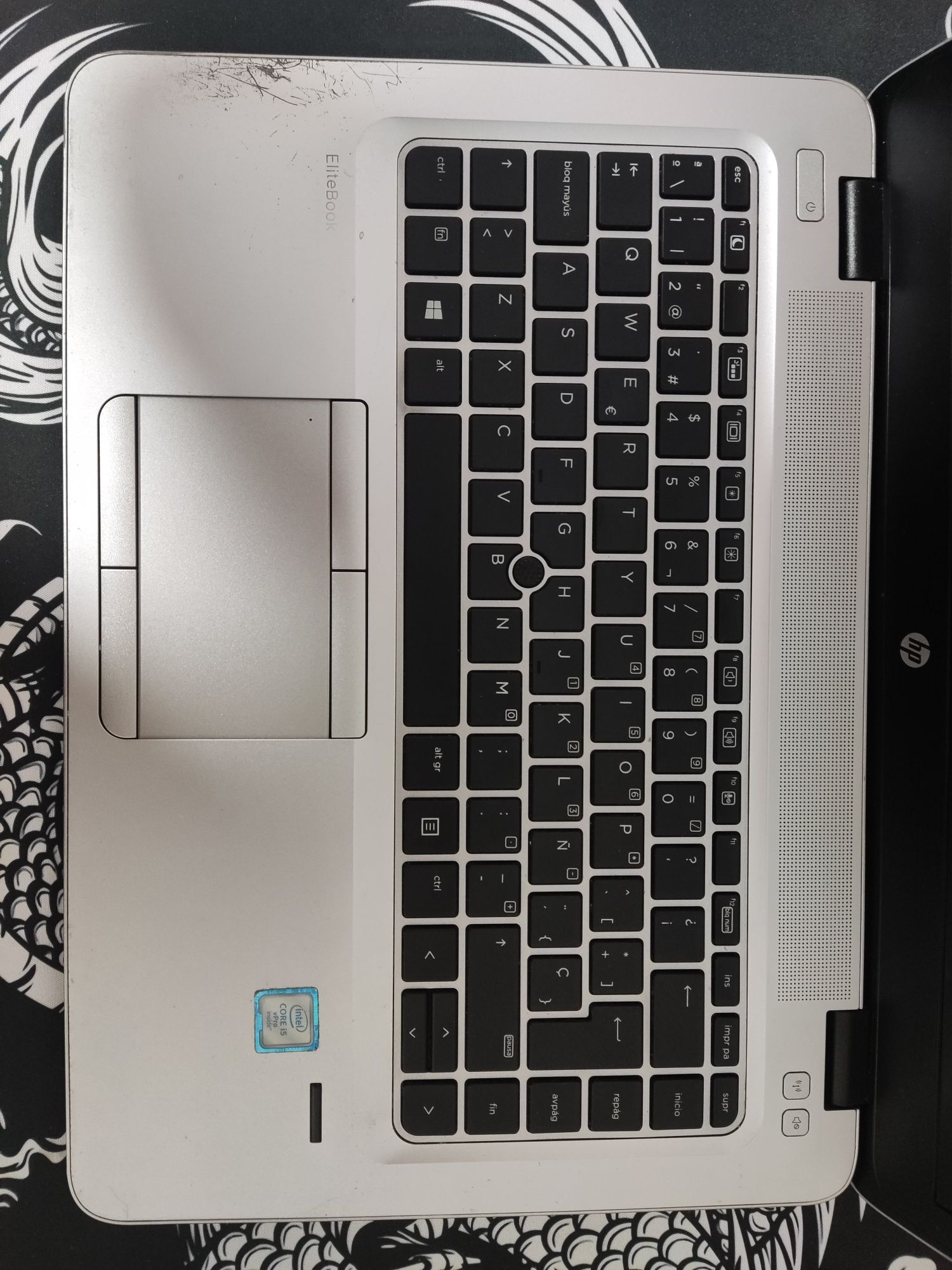 Notebook HP i5 - 8GB RAM + SSD