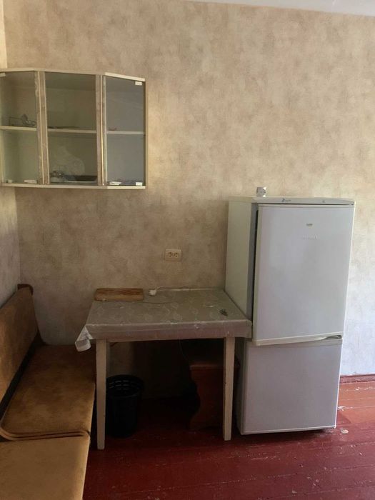 Оренда кімнати в гуртожитку вул Космонавтів