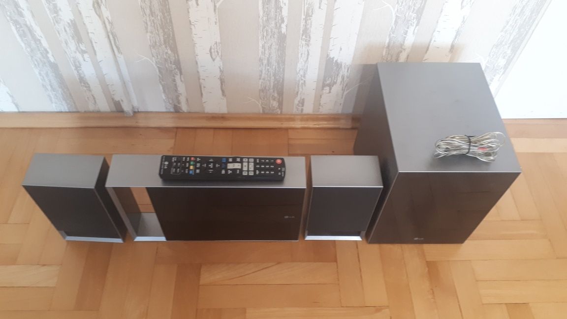 Kino domowe LG BH5320F