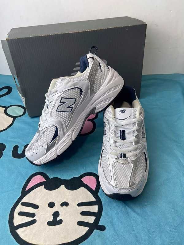 Biały^ufać^NewBalance530^UnisexTrampki Roz.36