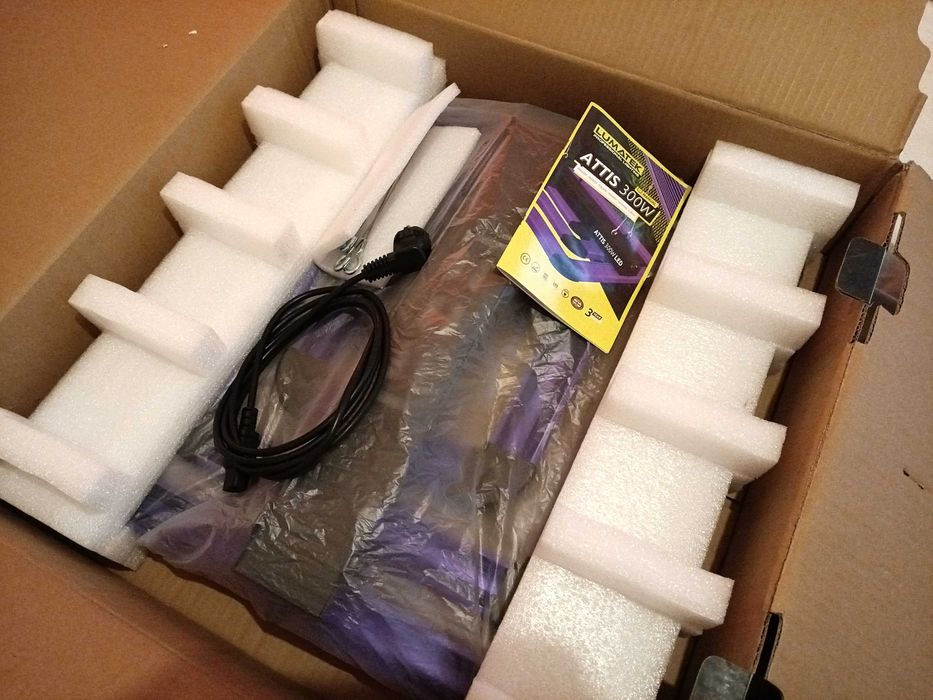 Lumatek ATTIS 300 - Nova