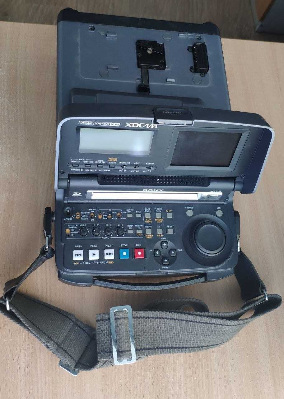Відеорекодер PDW-R1 Sony XDCAМ Professional Disc Field Recorder Player