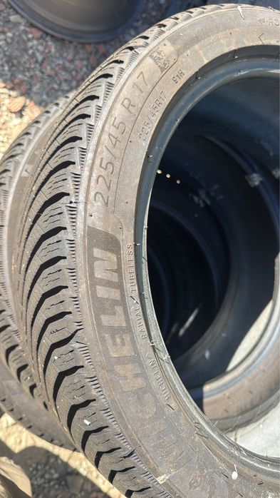 Pneus Michelin 225/45 17”