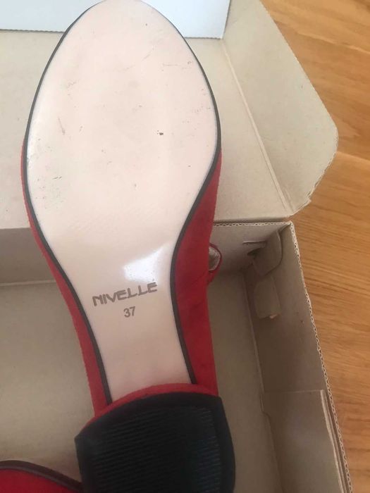 Сукня на випускний