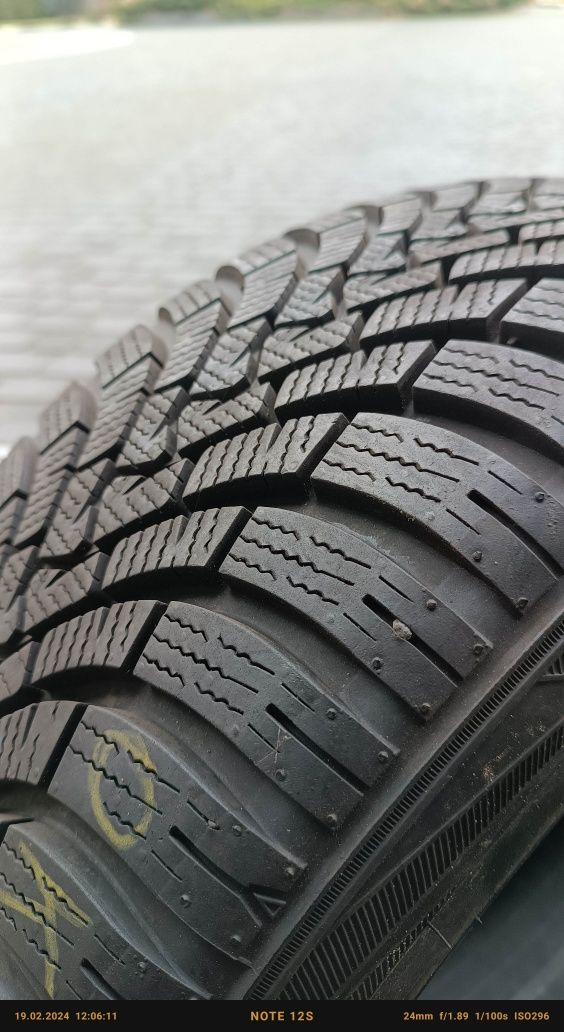 Opony zimowe Falken 225/45 r17 eurowinter HS01