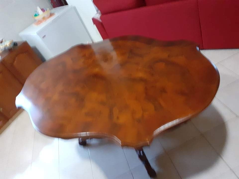 Mesa de sala de raiz de Nogueira