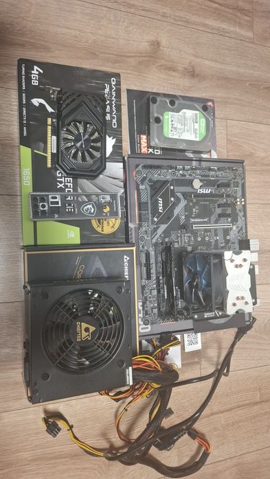 ПК без  корпусу.  Читайте опис