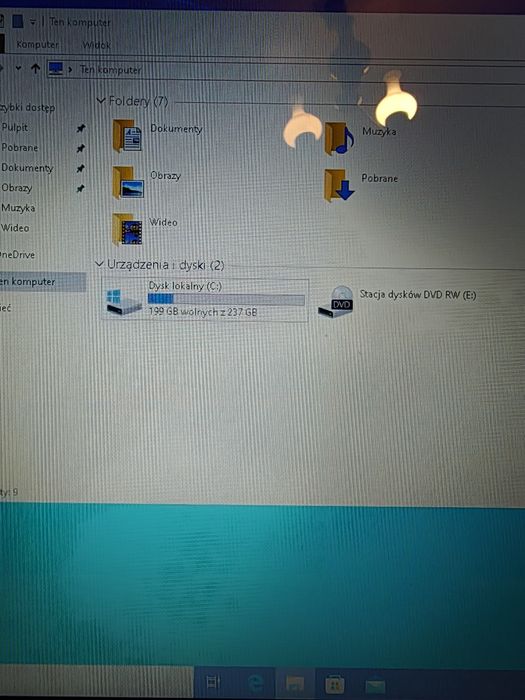 Laptop HP 17-P100NW 17 " AMD E1-6010  4 GB / 256 GB SSD WIN 10