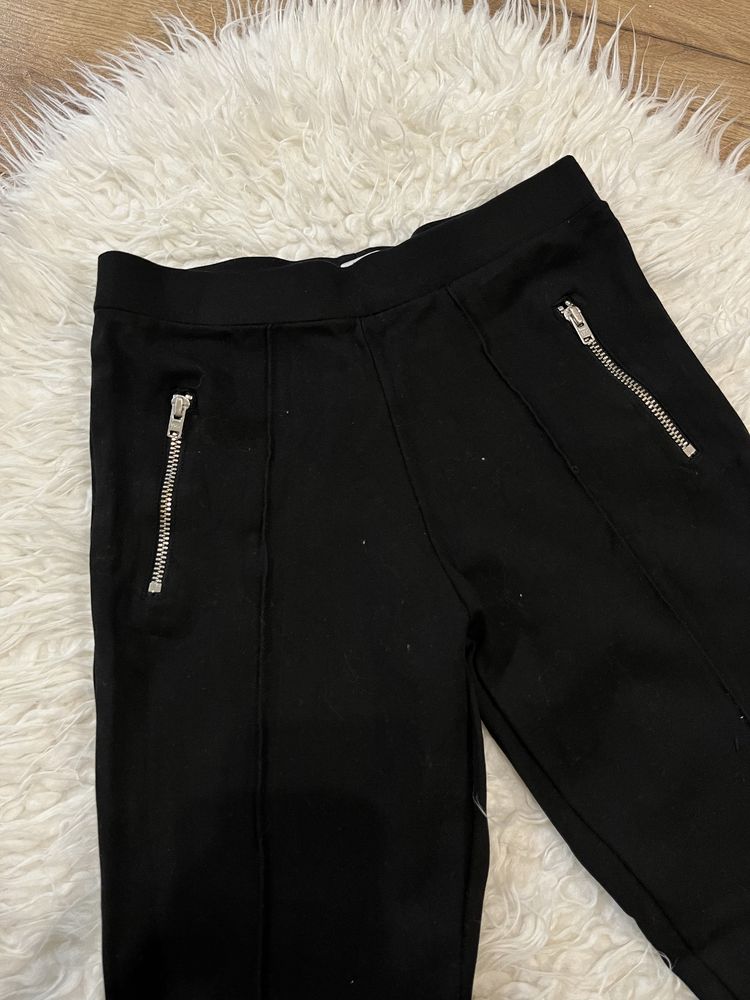 Czarne legginsy 122/128 Marks & Spencer