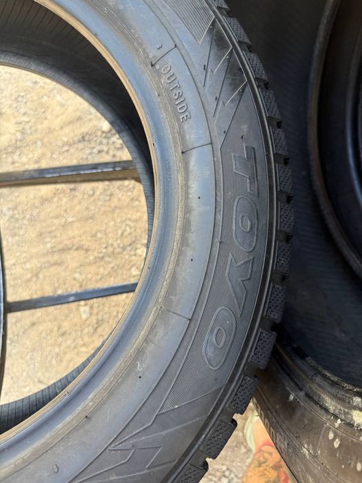 Шины БУ 225 60 R 17 Toyo Tranpath TX комплект зима
