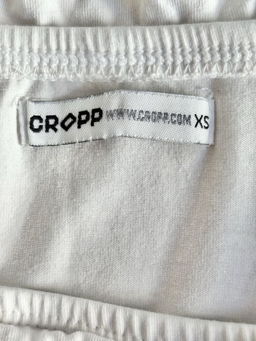 Biała bluzka hiszpanka z odkrytymi ramionami cropp XS