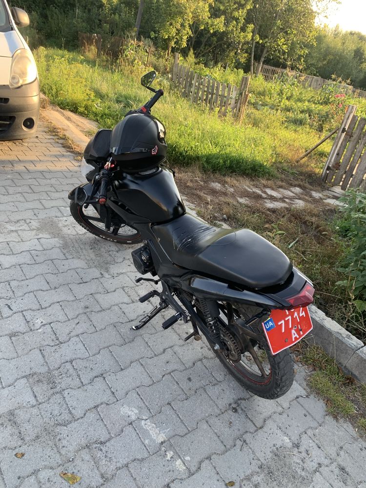 Продам мотоцикол ліфан 150 2е