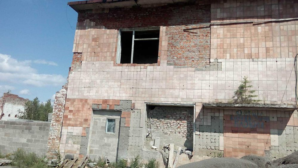 Адміністративно виробничий  корпус Льонозавода!