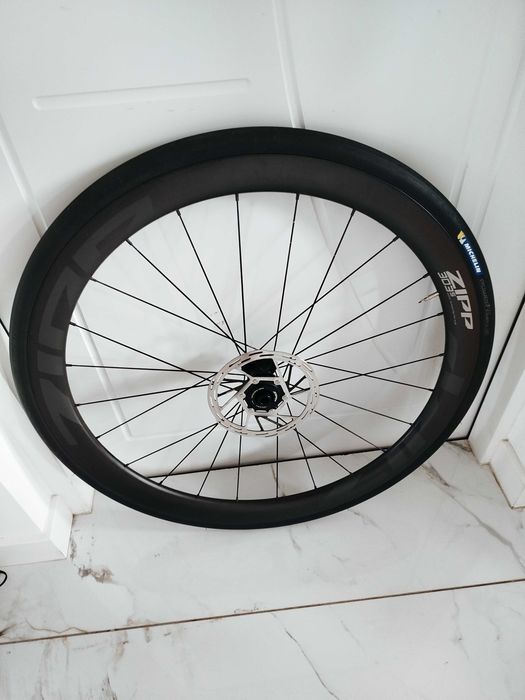 Koła karbonowe Zipp 303s