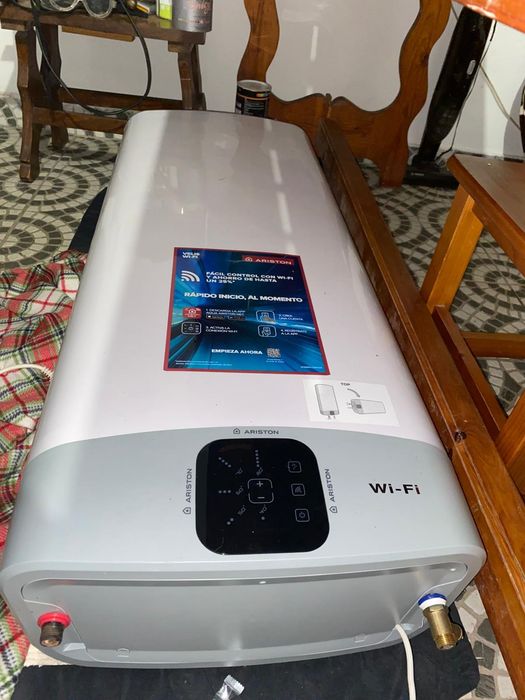 Termoacumulador ariston 100L