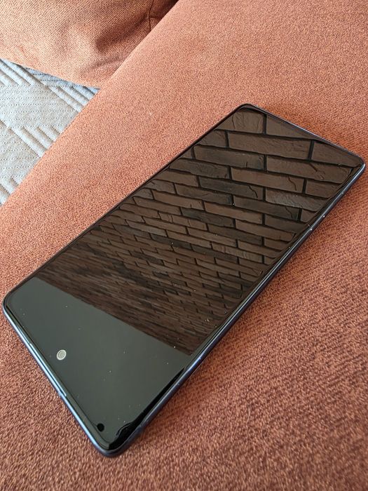 Samsung Galaxy S20 FE 5G 6/128GB - stan bardzo dobry, 100% sprawny!