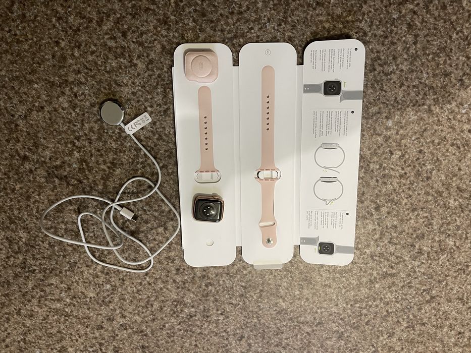 Смарт-годинник Apple watch series 6 gold aluminum 40mm