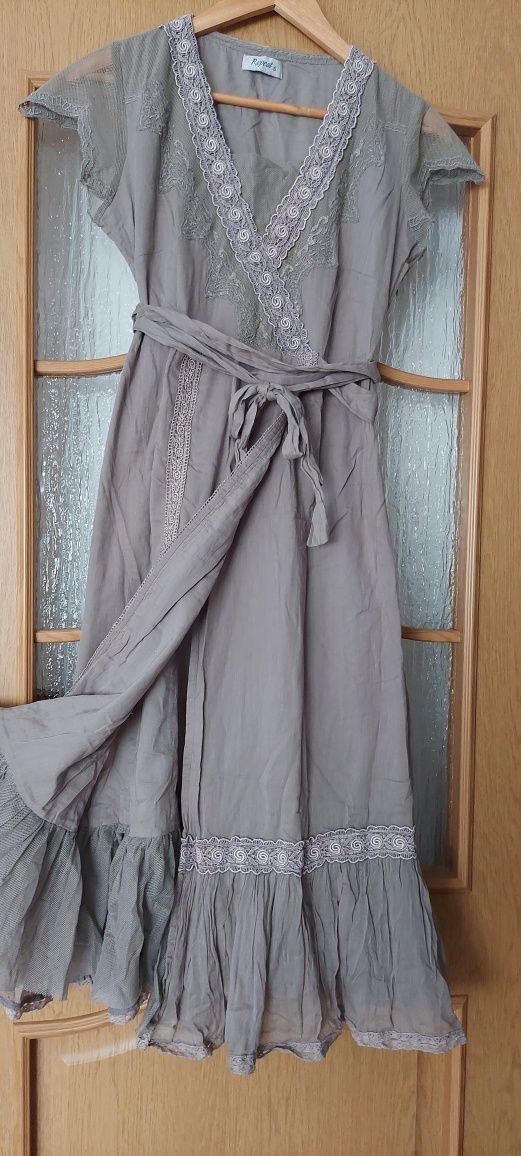 Sukienka boho z koronkami Repeat róż S