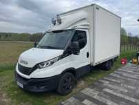 Iveco Daily  Mały, zwinny kontener z winda, doinwestowany, jak nowy!!