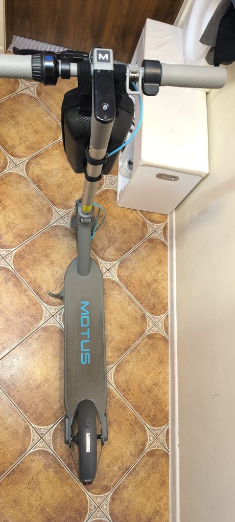 Sprzedam hulajnogę elektryczną