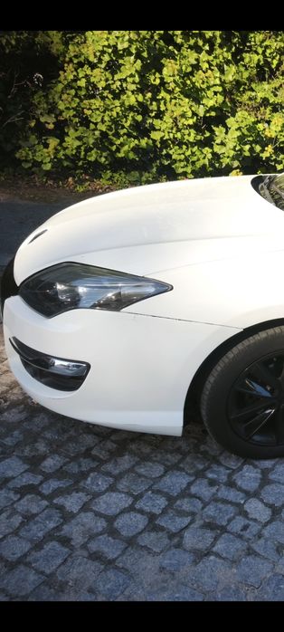 Frente Renault Laguna  2014