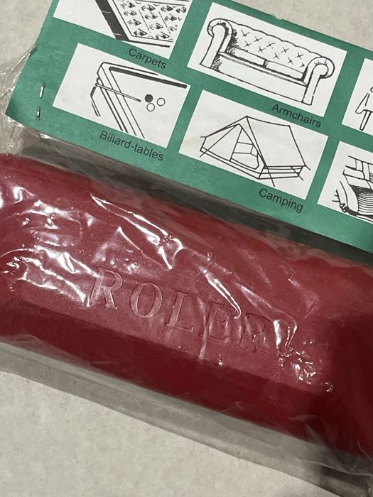 Mini odkurzacz ręczny czerwony roler