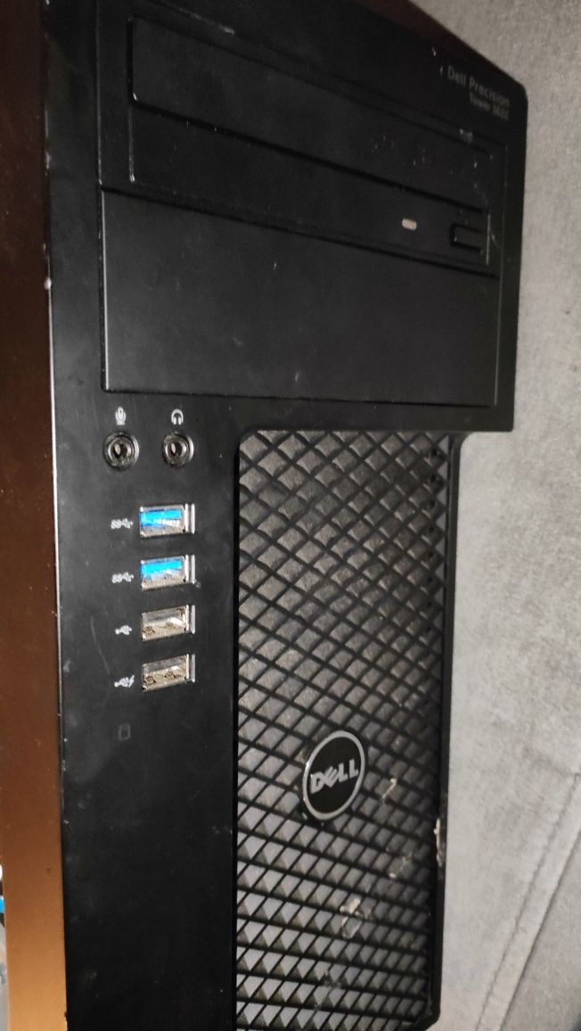 Komputer i7 6700 NVIDIA Quadro 5GB 8GB RAM