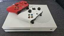 Konsola Xbox One S 1TB + 2 pady