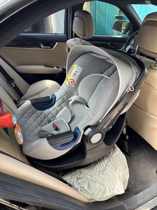 База + Автолюлька автокресло Britax-Romer Baby-Safe i-Size