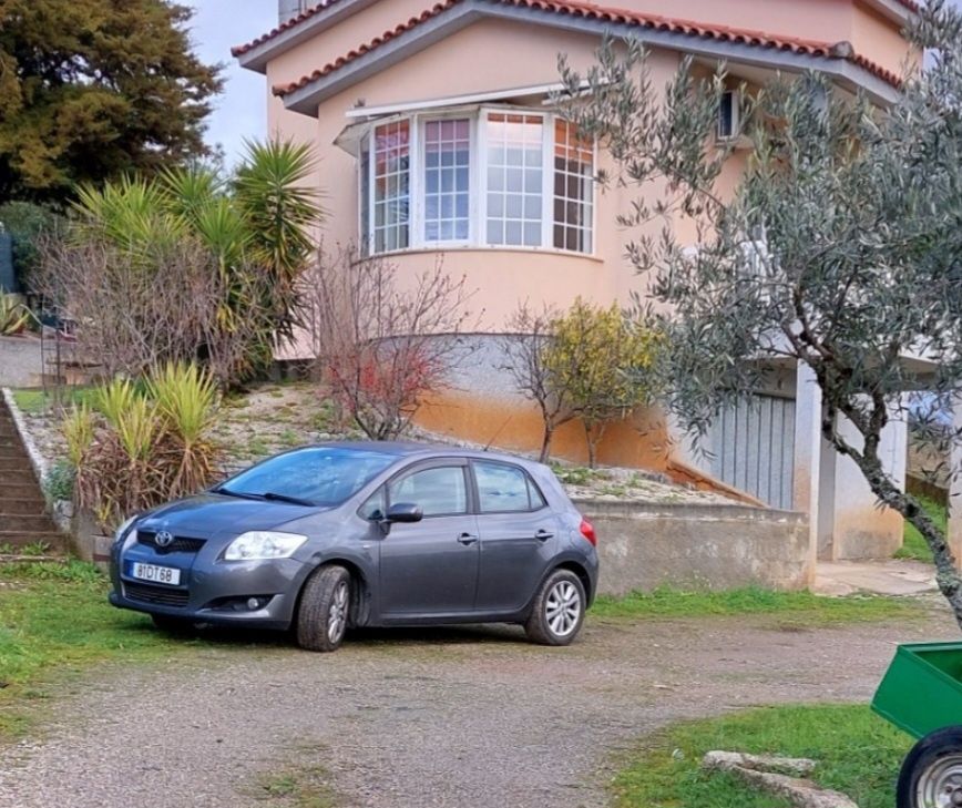 Toyota impecável
