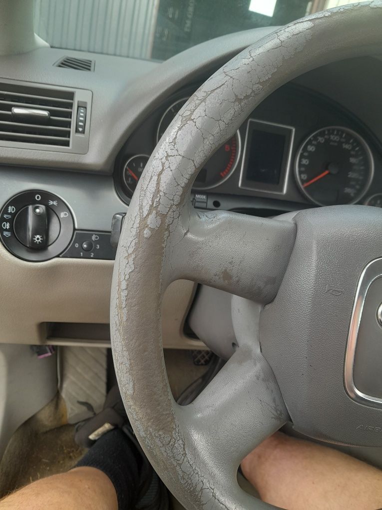 Kierownica beżowa Audi a4 b7