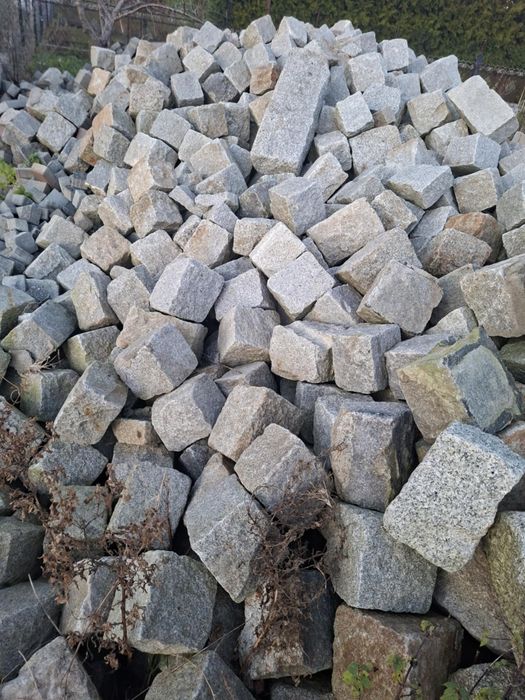 Kostka granit duże mniejsze