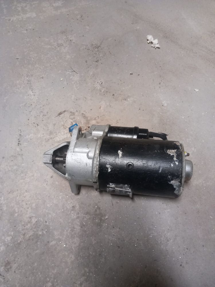 Vendo motor de arranque UMM