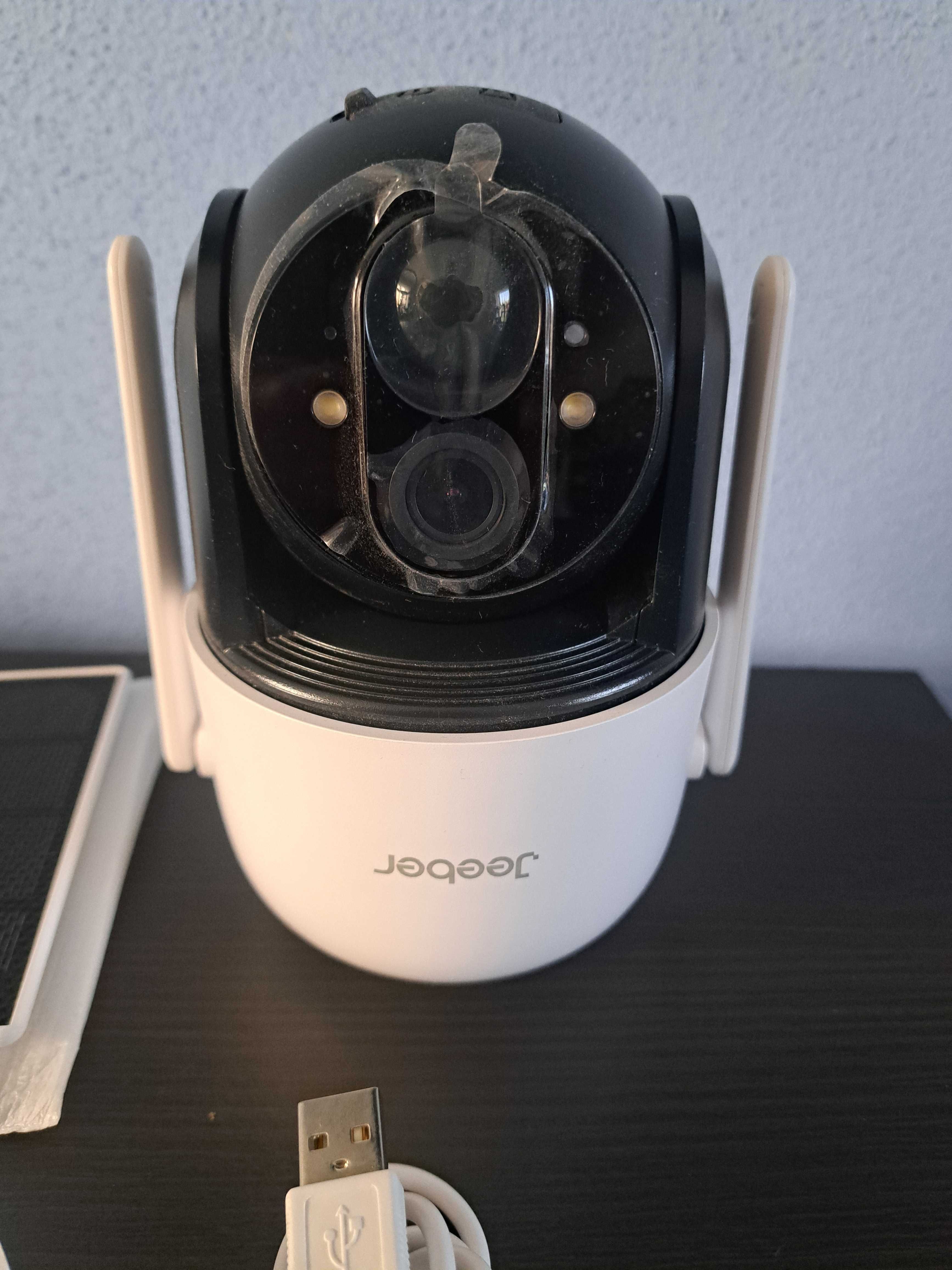 Kamera z baterią 2K i panelem słonecznym Jeeber CQ1