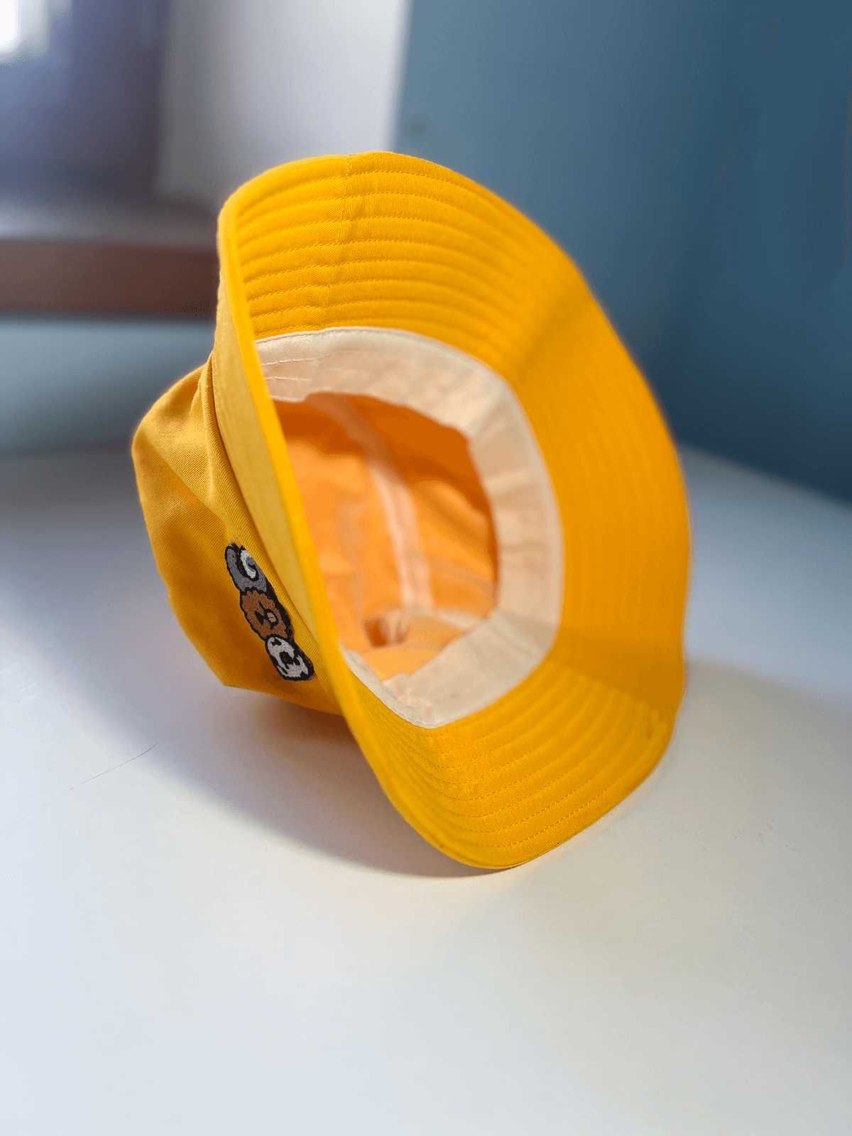 Żółta czapka bucket hat