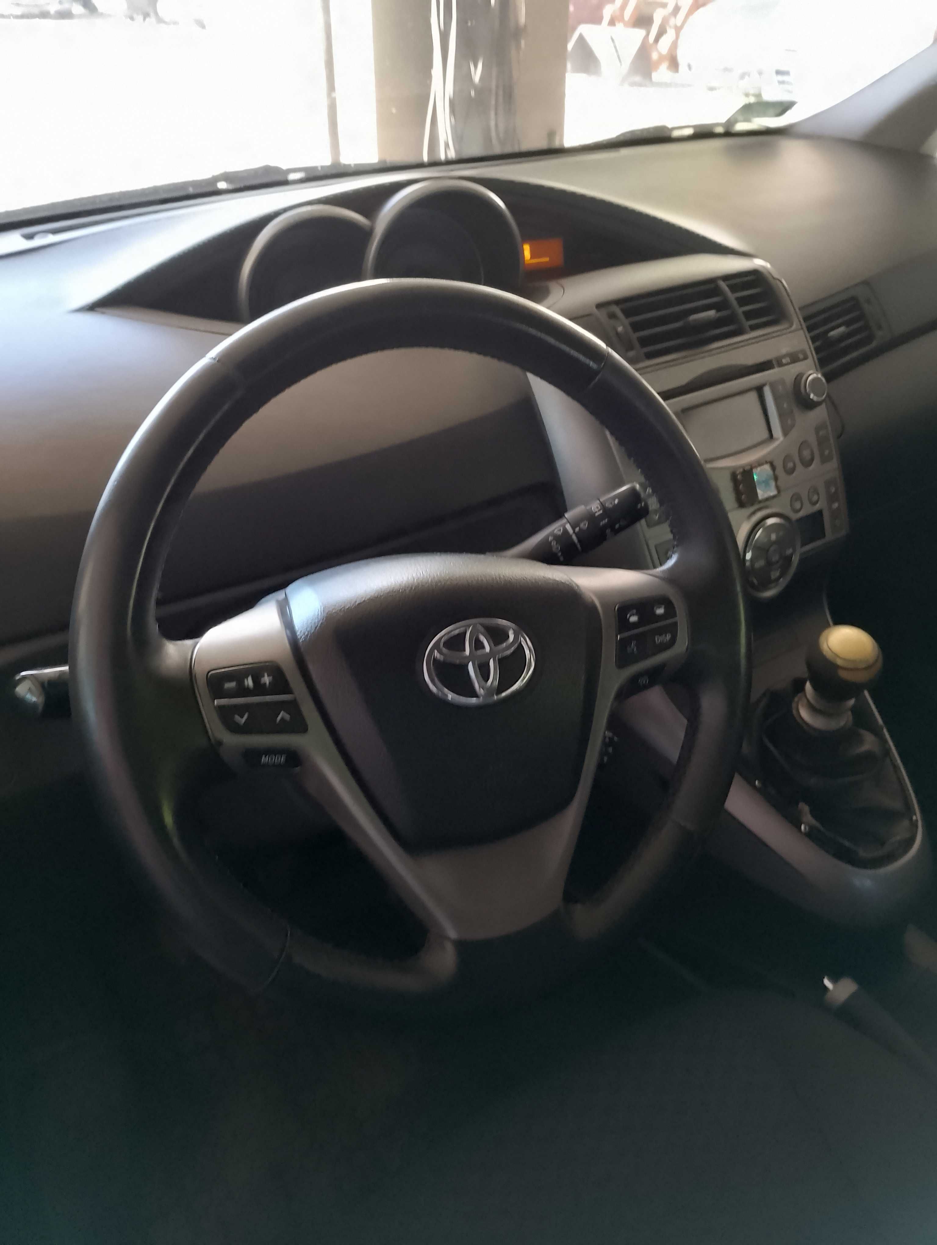 Sprzedam samochód Toyota Verso