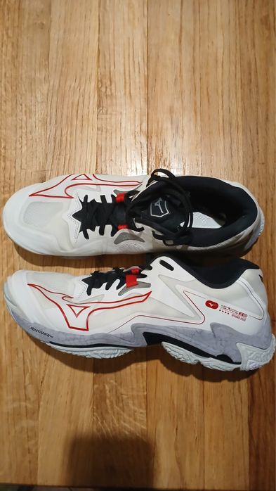 Кросівки волейбольні Mizuno Wave Lightning Z8
