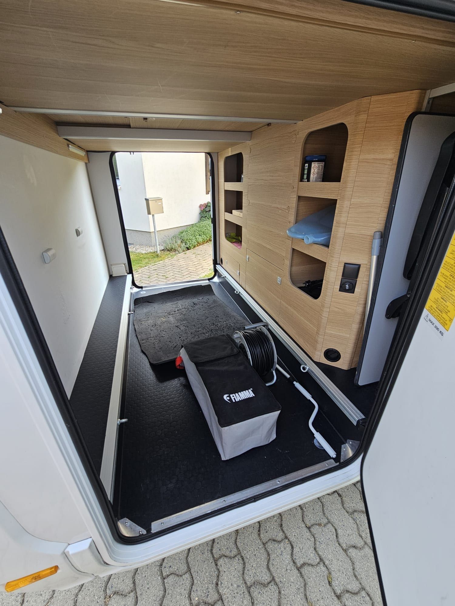 Wynajem Kampera Kraków Adria Matrix 670 SL + Gas Bank / wolne terminy