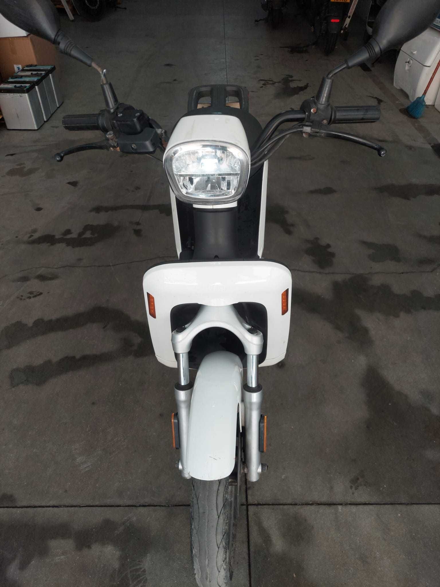 Moto eléctrica 50cc e 125cc