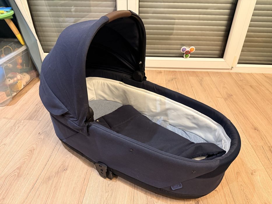 Gondola Cybex Cot S do wozka Balios Lux S - Granatowa